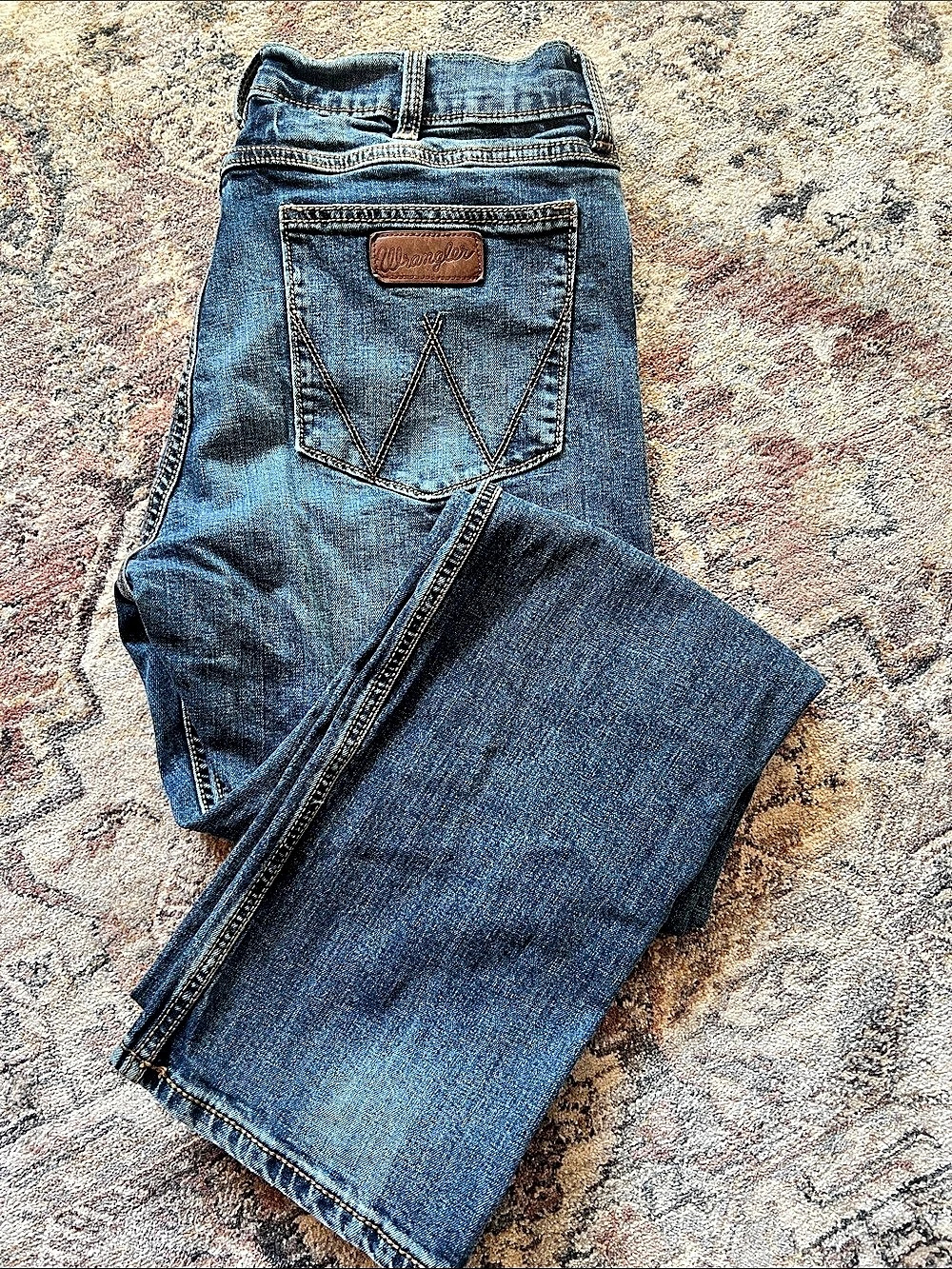 Wrangler Retro Mae Mid-Rise Bootcut Jeans Men's Bootcut Jeans Waist 32 x 32 Blue